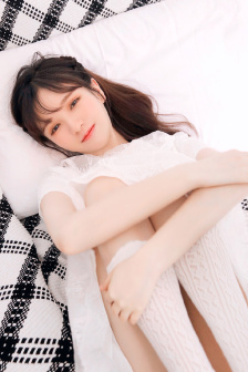 小寡妇深夜高潮免费视频观看
